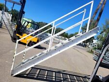 Treppe Stahltreppe Höhe ca 200cm verzinkter Gitterrost 10 Stufen Wangen lackiert