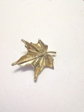 Alte Brosche Blatt Gold Farben