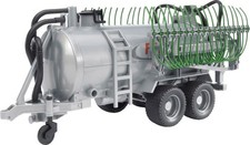 Bruder 02020 Faßanhänger mit Schleppschlauchverteiler