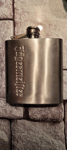 Flachmann von jägermeister - von,