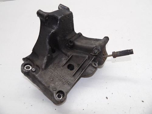 Halter servopumpe mercedes - halter,