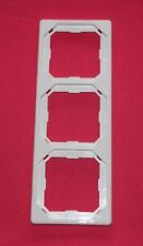 Merten  OCTOCOLOR Rahmen 3-fach polarweiß 399319 