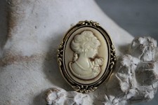 Vintage Kamee Brosche beige