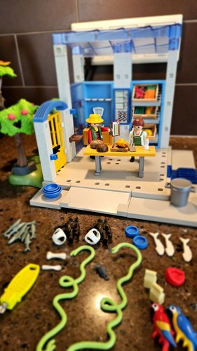 Playmobil 4461 zoo feed