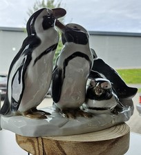 Karl Ens Porzellanfigur Pinguingruppe groß