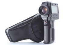 [ Exc + 5 mit Gehäuse]