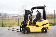 Elektro-Gabelstapler 1,5t 4,5m