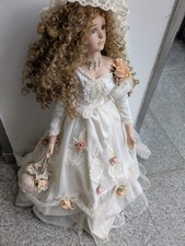  Porzellan-Sammlerpuppe im Victorian Style - Brautkleid  mit Spitze