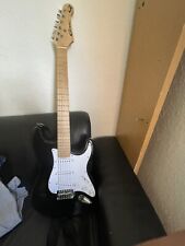 Career E Gitarre mit Amplifier