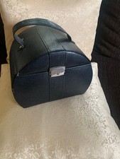 Schmuckkoffer - schwarz - innen grau mit vielen Fächern - 20x15x15