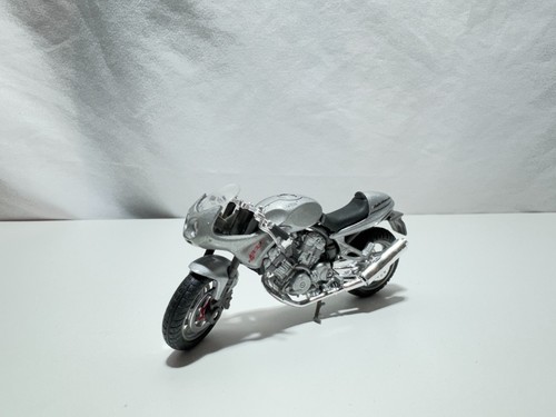 Maisto voxan 1000 - 1:18, cafe