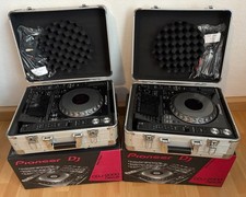 2 x Pioneer CDJ 2000 Nexus mit Flightcases, 1 Decksaver, OVP und allem Zubehör
