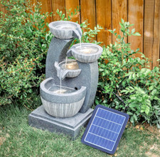 Solarbetriebenes Wasserspiel