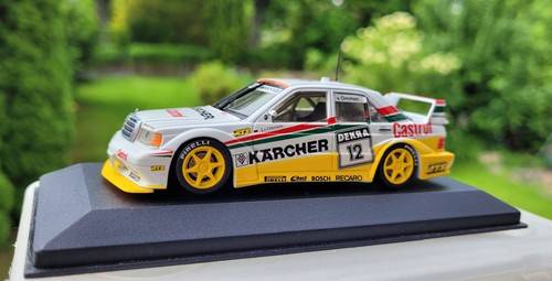 Mercedes 190 2 - 1:43,