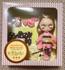 Takara Neo Blythe Strawberry