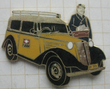 PAKET-ZUSTELLER OLDTIMER  / PTT / POST / SCHWEIZ ................ Pin (299d)