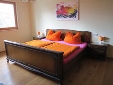 schlafzimmer antik (Bett/Nachttisch/Spiegel-Kommode) Nussbaum, gebraucht