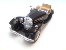 Burago Mercedes Benz 500K Roadster (1936)  in schwarz 1:20