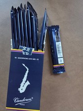 9 Vandoren Blätter Gr. 3 Saxophon