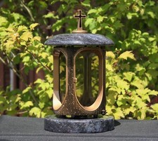 Grab-Laterne mit Kreuz Grablicht Grab-Schmuck Granit  Orion  für Friedhof Grab