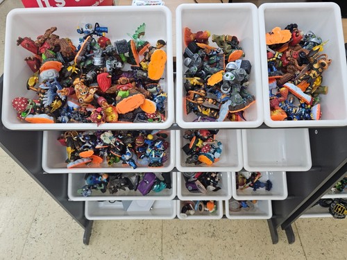 Skylanders giants figures - skylanders,