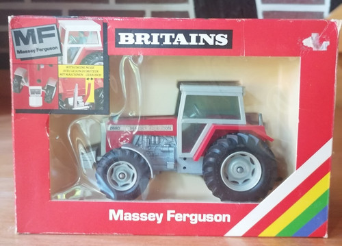 Britains 9520 mf - 1:32,