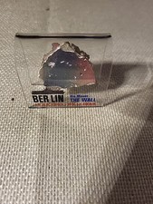 STÜCK BERLINER MAUER