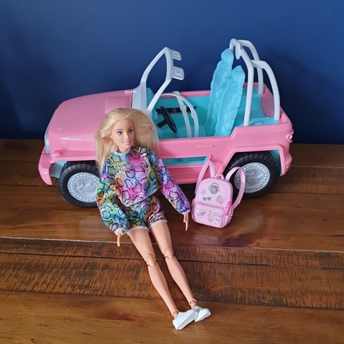 Barbie puppe und rosa jeep - rosa,