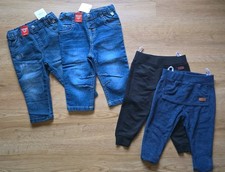 NEU Baby Jeans und