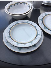 Ess- und Kaffeeset Jeweils 12