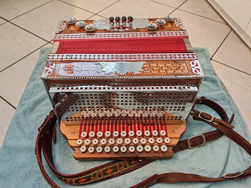 Steirische harmonika melodija - steirische,