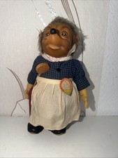 Süße steiff igel frau mecki - süße, igel-frau
