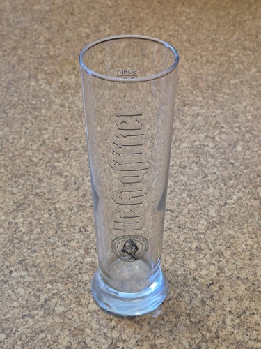 Nagelneues bierglas - nagelneues,