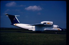 743-19 ORIGINAL K64 AIRCRAFT SLIDE: Ukranian AF Antonov An-72 02 red