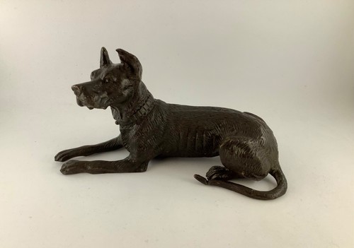 Bronze figur liegender hund - figur, "liegender