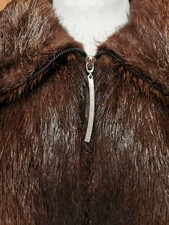 Echt Pelzjacke aus Nutria In Braun mit ausser Tasche mit Reißverschluss Gr. M