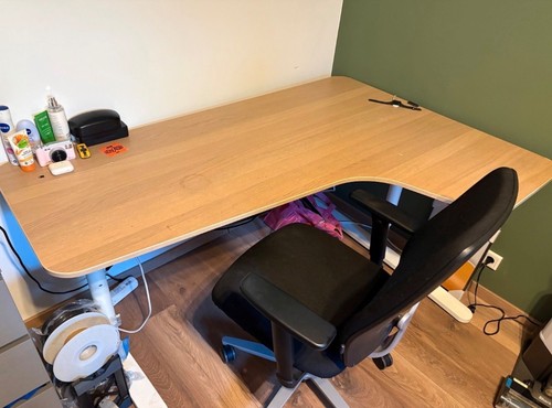 Ikea bekant schreibtisch - ikea,