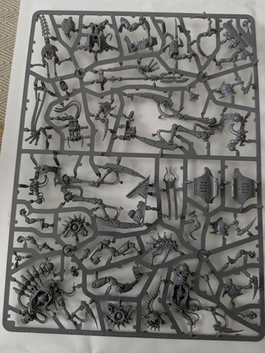 Necrons royal court - -,