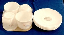 Arcopal Geschirr 4 Tassen, Kaffeetassen +  4 Untertassen, NEU, Made in France 