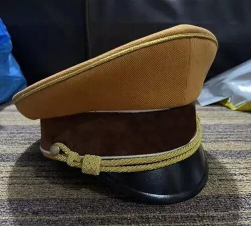 Khaki schirmmütze mit - schirmmütze,