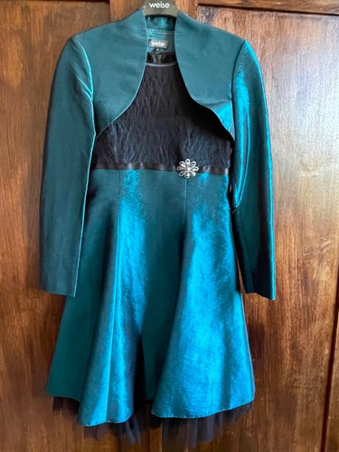 Mädelz weise kleid aus - weise,