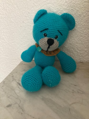 Handgehäkelter teddy - handgehäkelter,