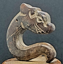 Alte Skulptur Drache C aus alter Jade geschnitzt Hongshan Kultur