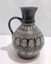 Handgefertigte Keramik-Kanne /