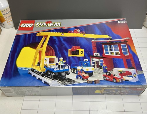 Lego 4555 cargo station train - 4555,