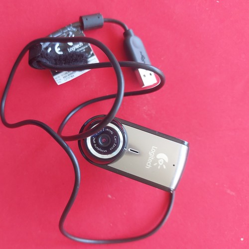 Logitech portable webcam - logitech,