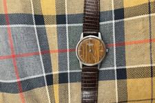 Universal Genève Altesse