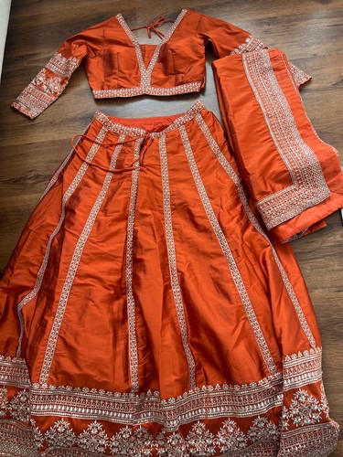 Lehenga choli und dupatta - lehenga,