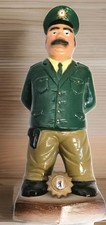 Figur Keramik, Polizist