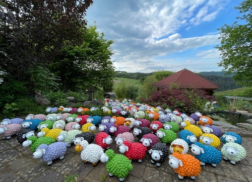 Schafe bunte deko figuren - bunte,